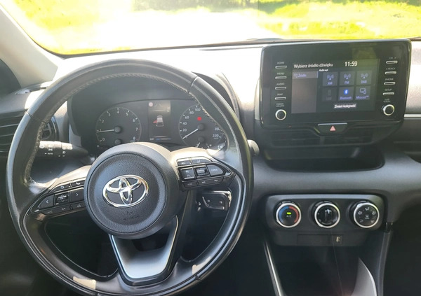 Toyota Yaris cena 59900 przebieg: 99000, rok produkcji 2020 z Radom małe 232